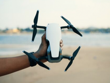 Škola létání s dronem + 1 DEN pronájmu drona ZDARMA